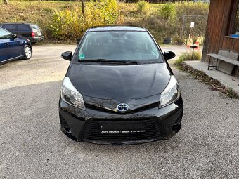 Toyota Yaris, 1.5 Hybrid PLNÝ SERVIS TOYOTA NEHAVAROVANÉ - 2