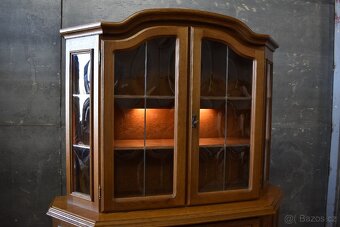 Osvětlená vitrína - 2