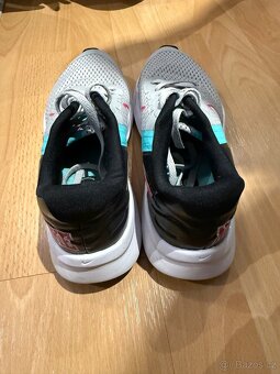 Sportovní boty Nike - 2