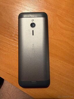 Mobilní telefon nokia - 2