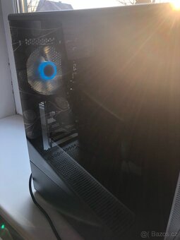 PC na práci a lehké hraní Windows 11 home - 2