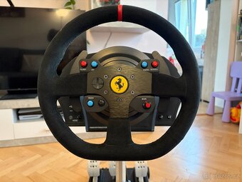 Thrustmaster T300 Ferrari + T-LCM Pedals - 2