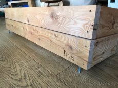 dřevěný truhlík - 2