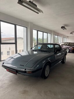 Mazda RX7 - 2