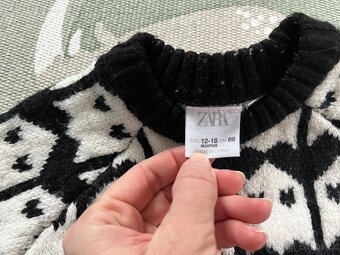 Teplý svetr Zara vel. 86 top stav - 2