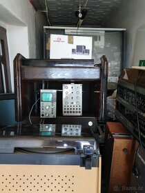 Prodej skladu laboratorní techniky a spotřební elektroniky - 2