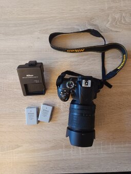 Fotoaparát Nikon D3400 + objektiv + baterie - 2