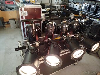 Prodám par lampy + transportní kufr - 2