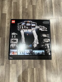 LEGO-75313 - 2