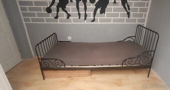 Rostoucí postel IKEA - 2