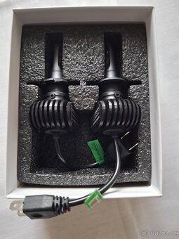 LED žárovky 12V/24 H7 - 2