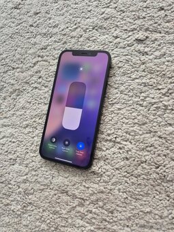 iPhone 12 64gb baterie 92% - 2
