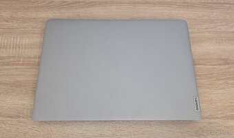 Lenovo Ideapad 3 (17", Pentium Gold 7505, 4 GB RAM, SSD) - 2
