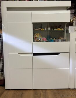 Komoda Ivona bily lesk - 2