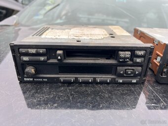 BMW E36 Autorádia na díly - 2