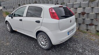Fiat punto 1.2 benzín rok 2010 - 2