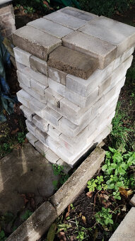 bílé cement. cihly - 2