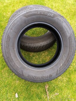 Zimní 2ks Hankook WI  215/70/16 - 2