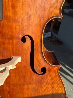 Celodřevěný kontrabas - 2