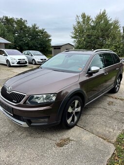 Škoda Octavia Scout - 2