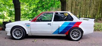 BMW E30 2,3 Turbo závodní - 2