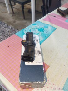 Kia ceed Snímač otáček vačky nový - 2