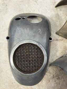 Kryty karburátoru jawa ČZ - 2