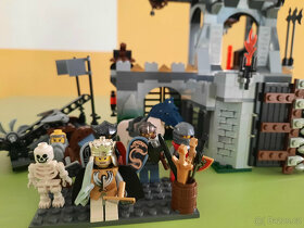 LEGO 8823 - séria Castle - Zahmlená veža - 2