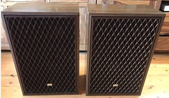 VINTAGE REPRO SANSUI SP-X900 + STOJANY (ROK 1982) 220W - 2