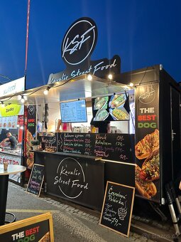 Moderní FoodTruck 4x2,5m - 2