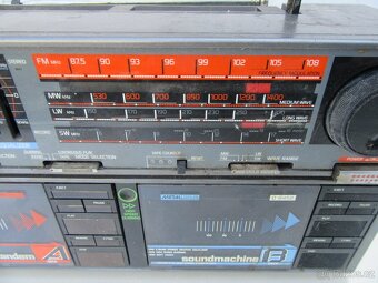 Nabízím retro radio Philips. Funkčnost nezkoušena. Chybí rep - 2