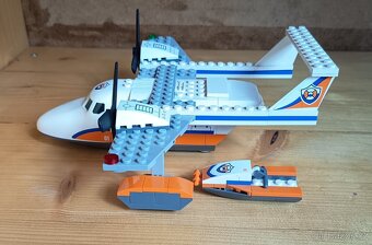 Lego záchranářský hydroplán - 2