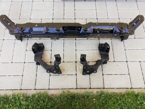 Prodám horní část chladičové stěny Kia Ceed - 2