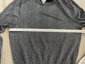 Černo stříbrný lehoučký svetřík zn. H&M vel. S / 36 / 8 - 2