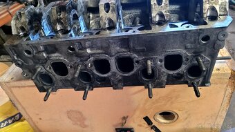 Hlava motoru 1.9 tdi pd 66kw - 2