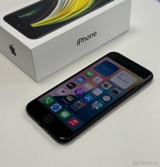 iPhone SE 2020 64GB ✅ TOP STAV - 2