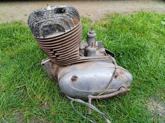 MOTOR JAWA 250/590 SPORT A CALIFORNIAN - 2