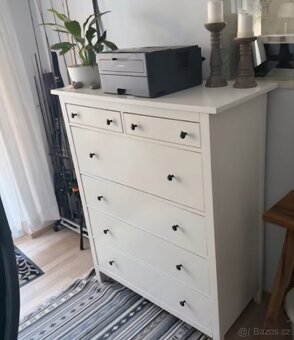 Komoda Hemnes v lesku - 2