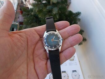 luxusni funkcni jak nove hodinky prim rok 1976 origo stav - 2