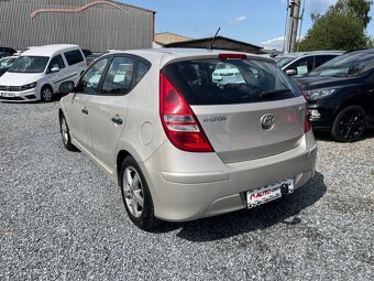 HYUNDAI i30 1,4i  FIFA 1,MAJITEL TAŽNÉ ZAŘÍZENÍ - 2