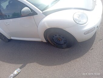 VW Beetle 2.0 i - 2