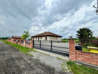 Prodej RD 156 m², pozemek 2025 m²(další stav pozemek).12.12 - 2
