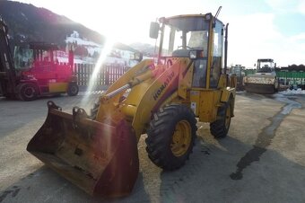 Komatsu WB 70A - 2