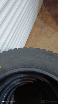 Zimní pneumatiky 235/60r18 - 2