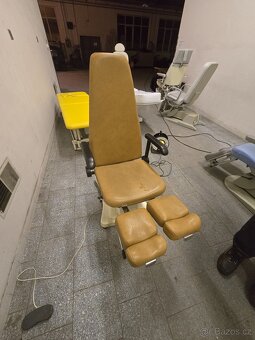 Elektrické Pedikérské KŘESLO AKCE  hnědé 1 motor - 2