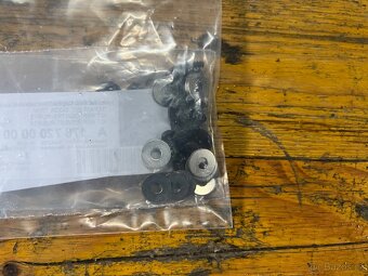 MERCEDES A W176 2012-2018 DVEŘE PRAVÉ ZADNÍ NOVÉ ORIGO - 2