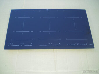 Indukční varná deska Electrolux EHH9967FOZ/AEG HK956970FB - 2