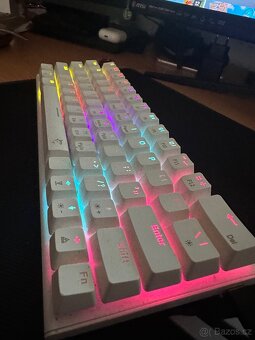 Klávesnice white shark - 2