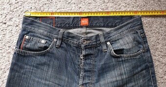 pěkné džíny HUGO BOSS vel. 33/34 - 2