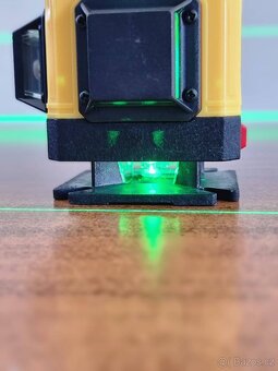 Prodám nový 4D 16 liniový křížový laser HILDA +příslušenství - 2